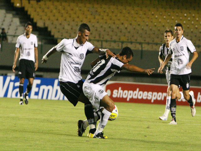 Ceará 2 x 0 Treze-PB - 13/06 às 20h15 - Castelão - 3