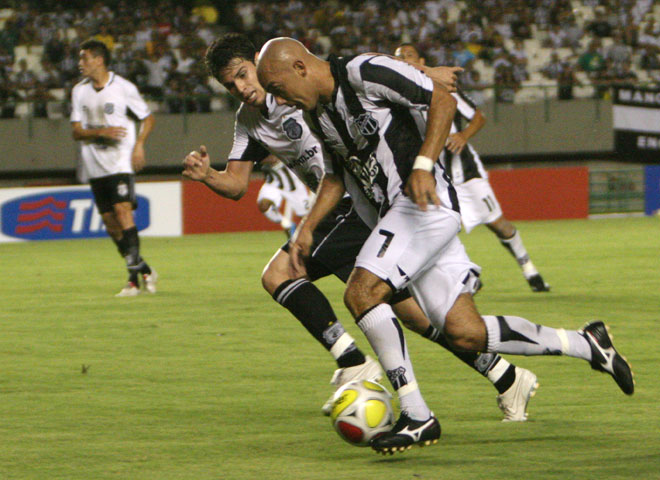 Ceará 2 x 0 Treze-PB - 13/06 às 20h15 - Castelão - 9