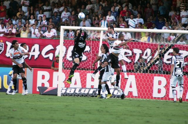 [24-10] Ceará 2 x 0 São Paulo - 21