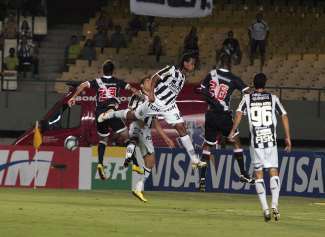 [04-09] Ceará 0 x 2 Vasco da Gama - 14