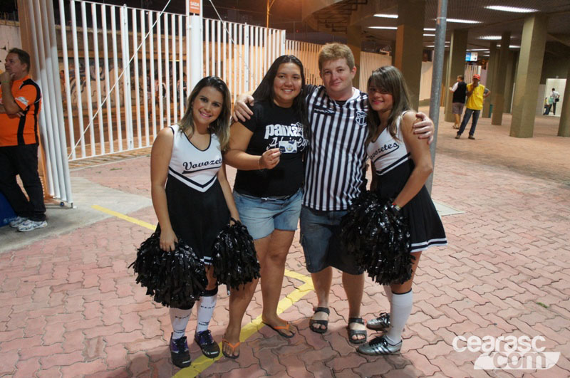 [24-08] Ceará 1 x 3 Vitória - Torcida - 2
