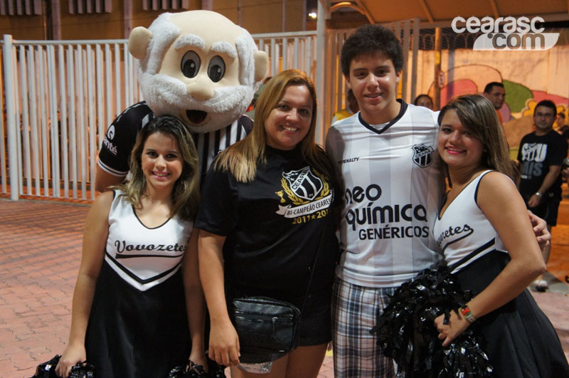 [24-08] Ceará 1 x 3 Vitória - Torcida - 27