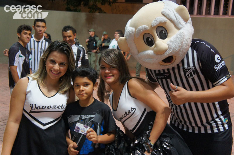 [24-08] Ceará 1 x 3 Vitória - Torcida - 34