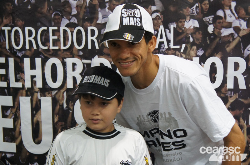 [15-09] Magno Alves recebe torcedores na Loja Oficial2 - 20