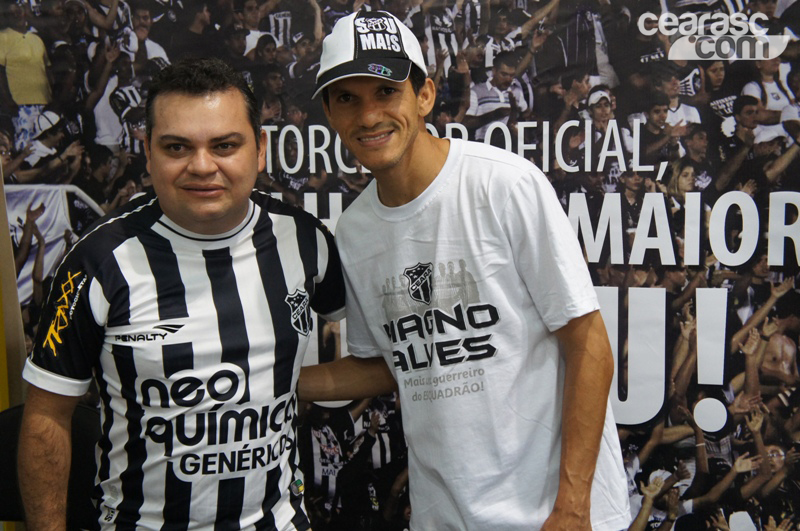 [15-09] Magno Alves recebe torcedores na Loja Oficial3 - 11