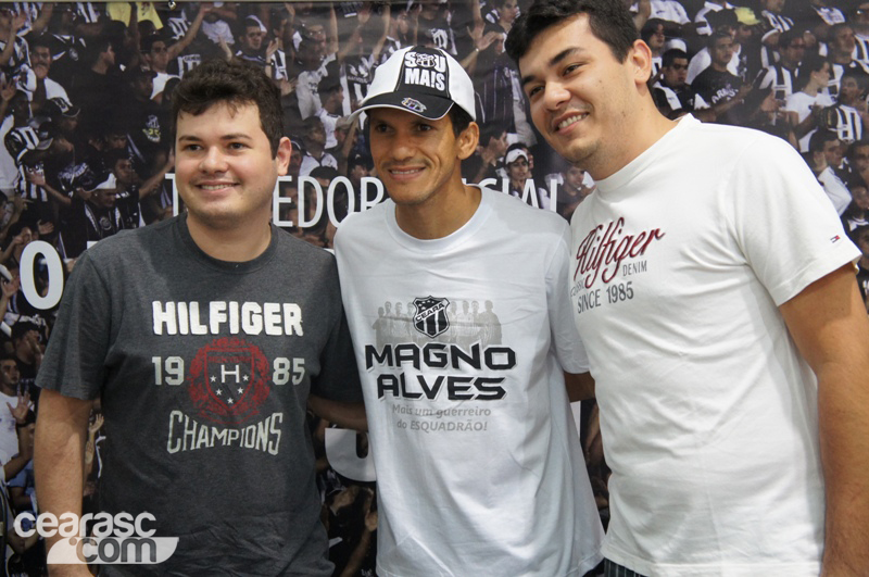 [15-09] Magno Alves recebe torcedores na Loja Oficial3 - 17