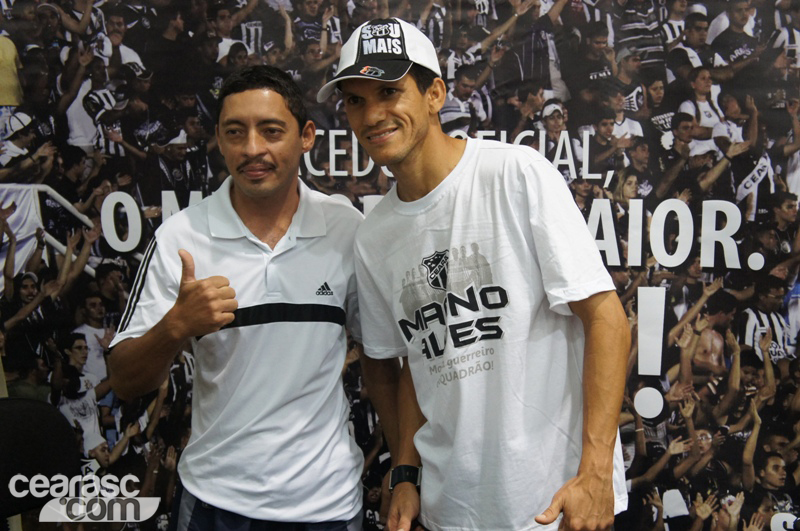 [15-09] Magno Alves recebe torcedores na Loja Oficial - 28