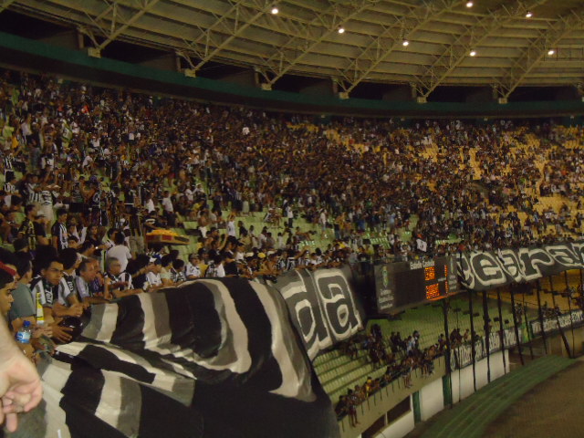 [10-10] Ceará 2 x 0 Guarani - TORCIDA - 59