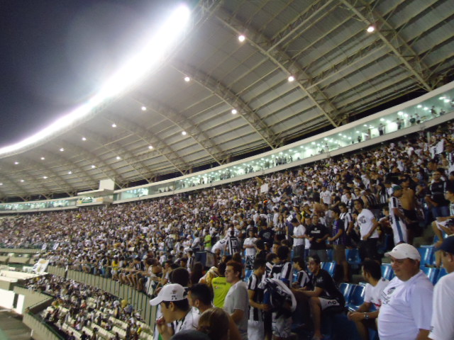 [10-10] Ceará 2 x 0 Guarani - TORCIDA - 61