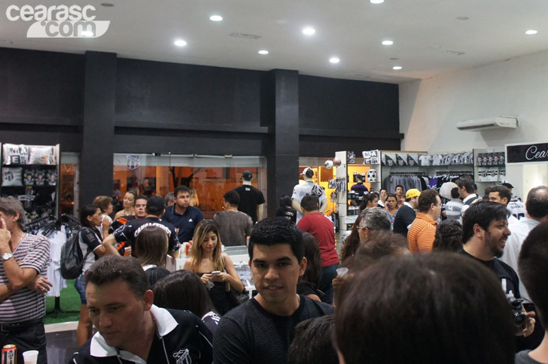 [31-10] Noite de lançamentos e inauguração na Loja Oficial - 12