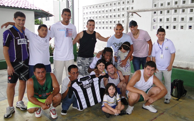 [18-02] Alvinegros fazem doações - 6