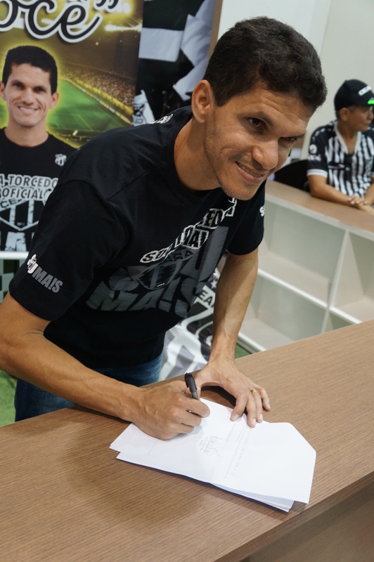 [19-12] Renovação de Contrato do Magno Alves - 20