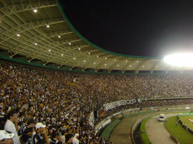 TORCIDA: Ceará 2 x 0 Avai - 02/06 às 21h - Castelão - 84