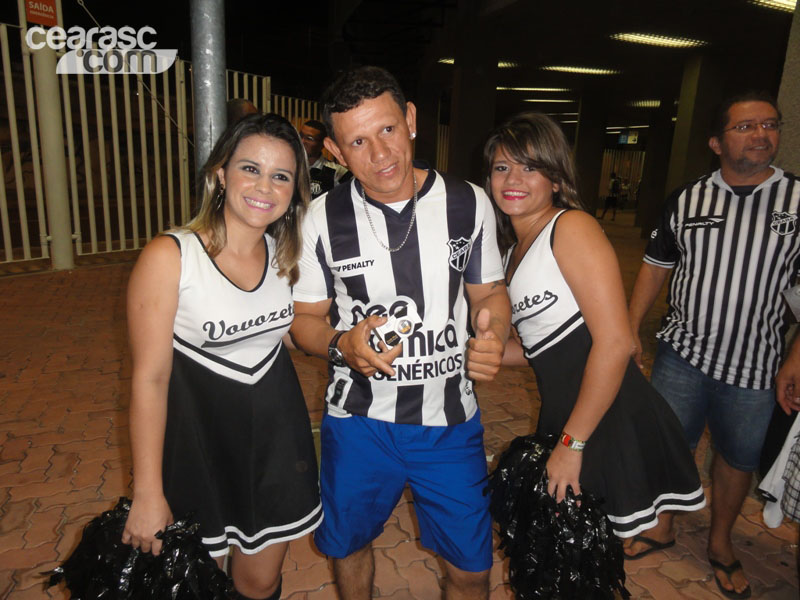 [24-08] Ceará 1 x 3 Vitória - Torcida - 47