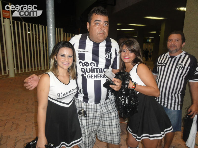 [24-08] Ceará 1 x 3 Vitória - Torcida - 48