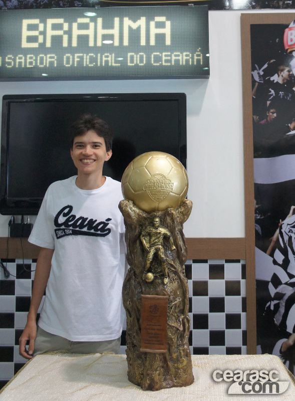 [24-06] Exposição da Taça - 01 - 3