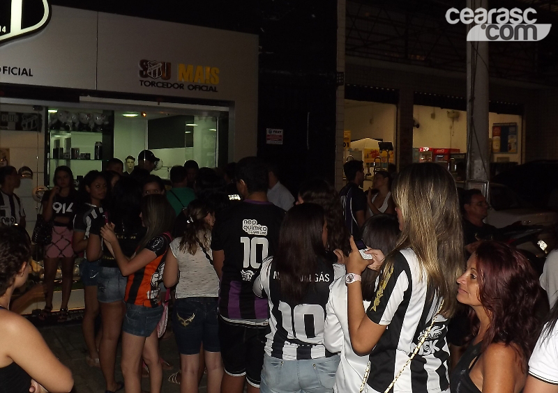 [23-05] Noite de Autógrafos - Sétima edição da Revista 1914 - 1