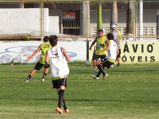 [18-01] Treino Coletivo - Finalizações - 8