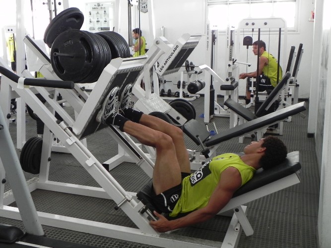[14-08] Treino Academia - 10