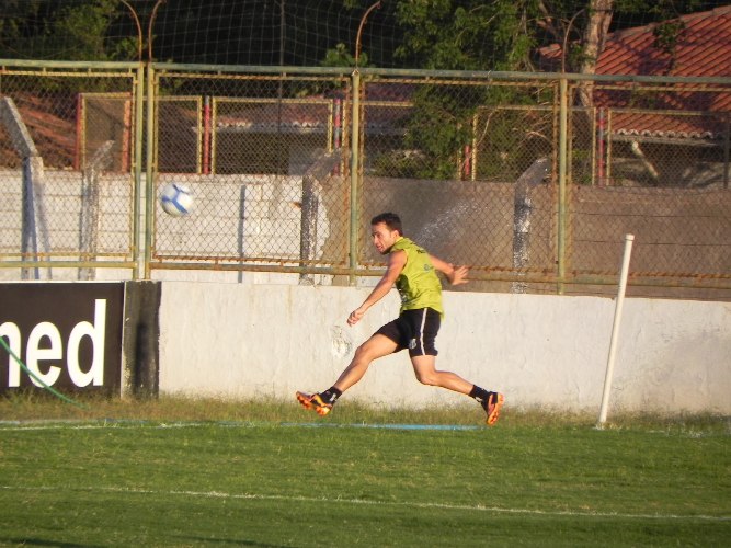 [16-11] Treino de Finalizações - 8