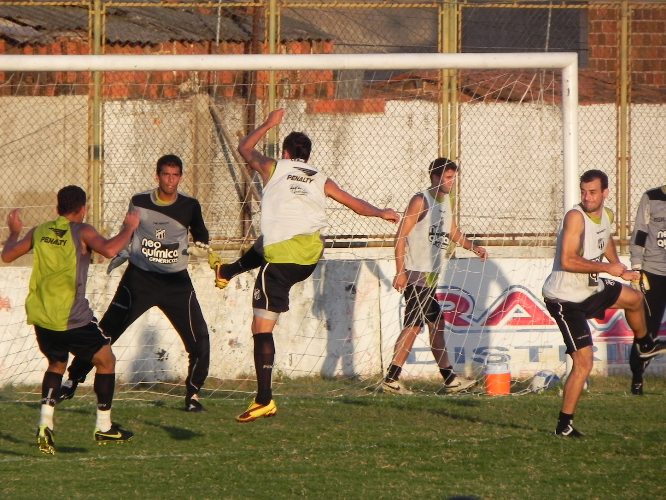 [16-11] Treino de Finalizações - 10