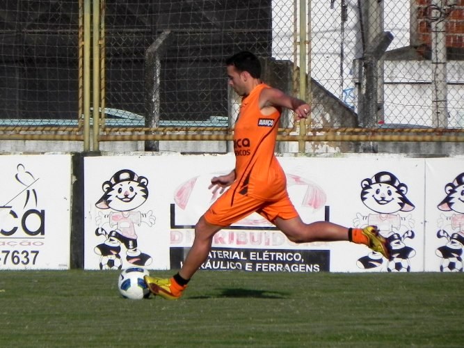 [20-04] Treino de Posicionamento e Rachão - 2