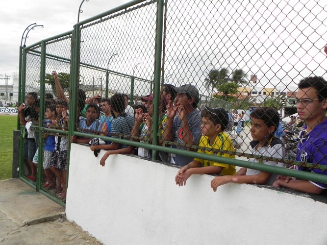 [07-01] Torcida Comparece ao Treino - 9