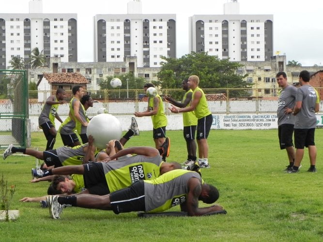 [08-01] Treino Físico e Finalizações - 4