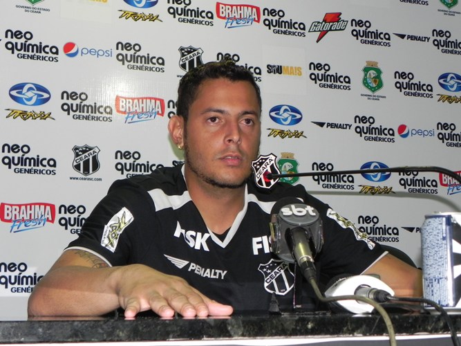 [10-01] Apresentação de Fernando Henrique - 14