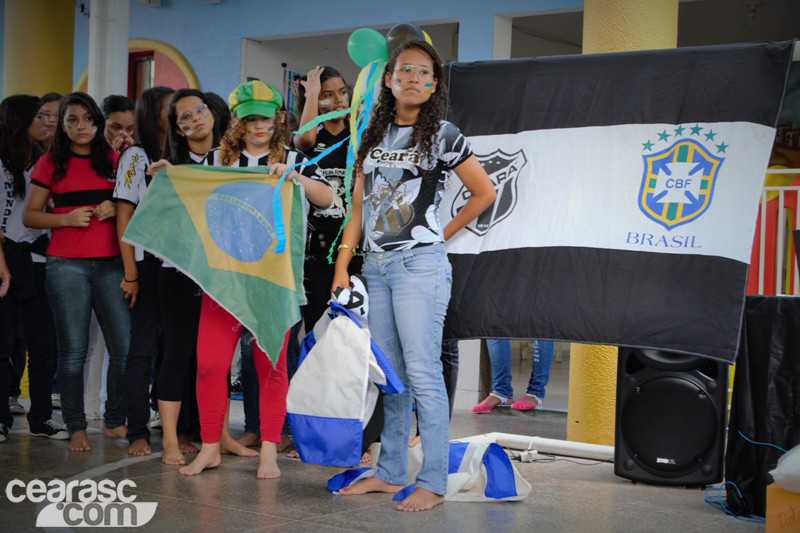 [30-05] Vovô vai à Escola - Colégio Mundial - 1