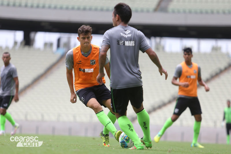 [02-10-2016] Treino Coletivo - Castelão - 9