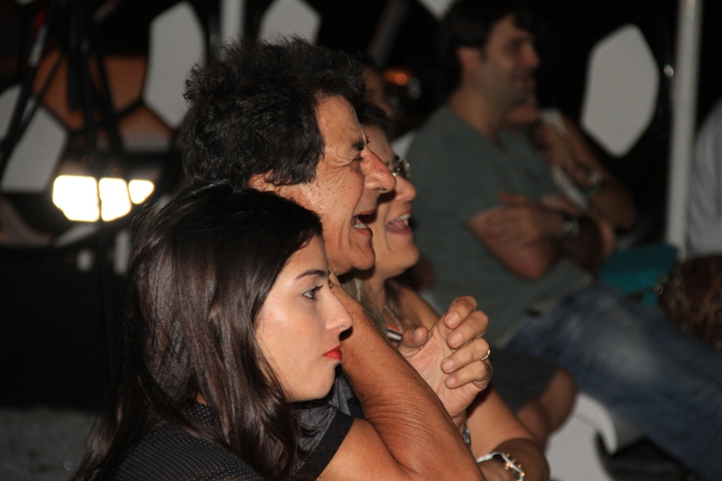 [10-11] Em show de Humor, Alex Nogueira alegra Concentracao - 18