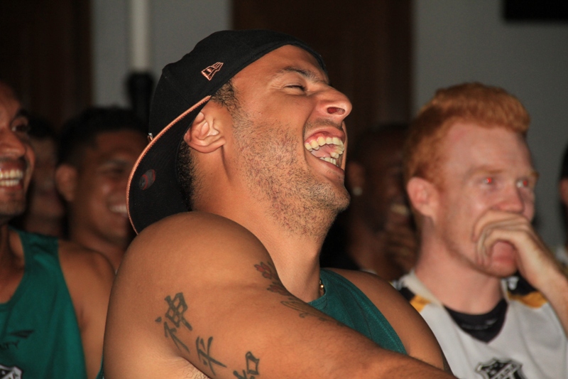 [10-11] Em show de Humor, Alex Nogueira alegra Concentracao - 41