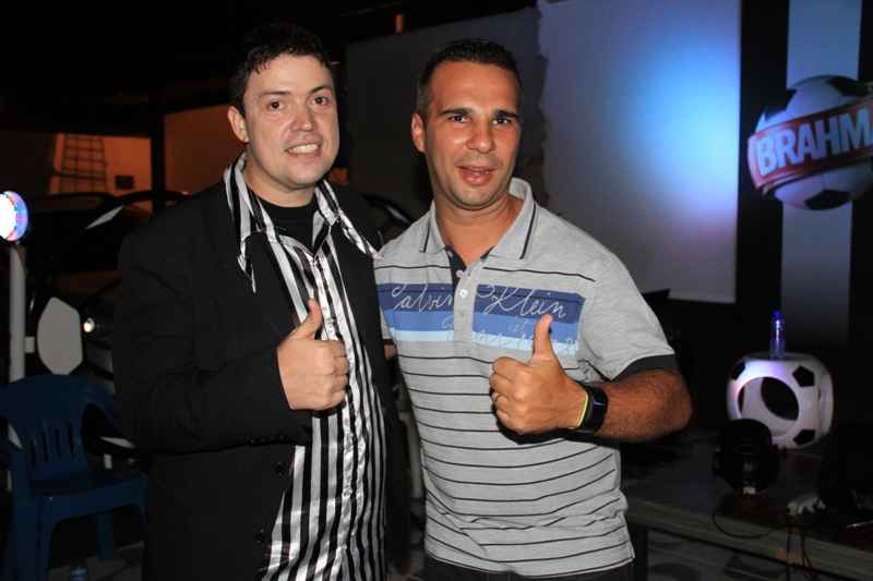 [10-11] Em show de Humor, Alex Nogueira alegra Concentração - 02 - 7