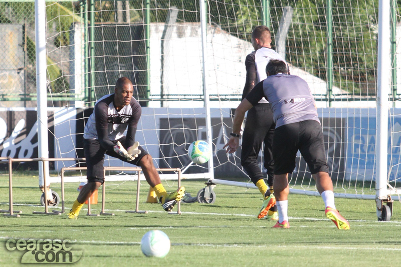 [10-09] Reapresentação + treino físico e técnico - 20