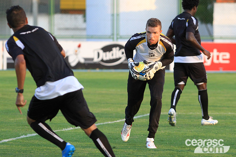 [14-01] Treino Técnico + Finalização - 10