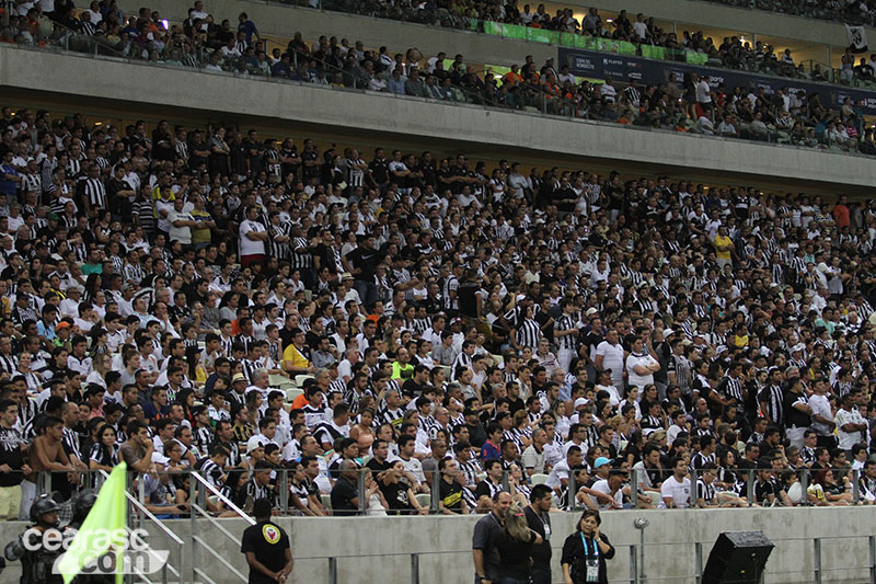 [29-04] Ceará 2 x 1 Bahia - Torcida - 11