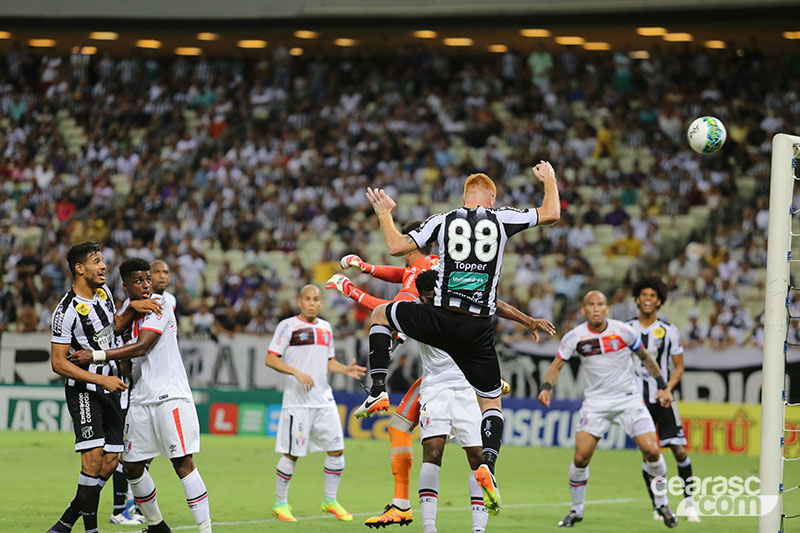 [04-10-2016] Ceará 2 x 1 Joinville - 22