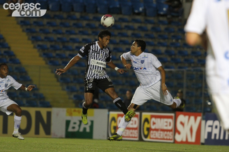 [02-11] Ceará x Avaí - 8