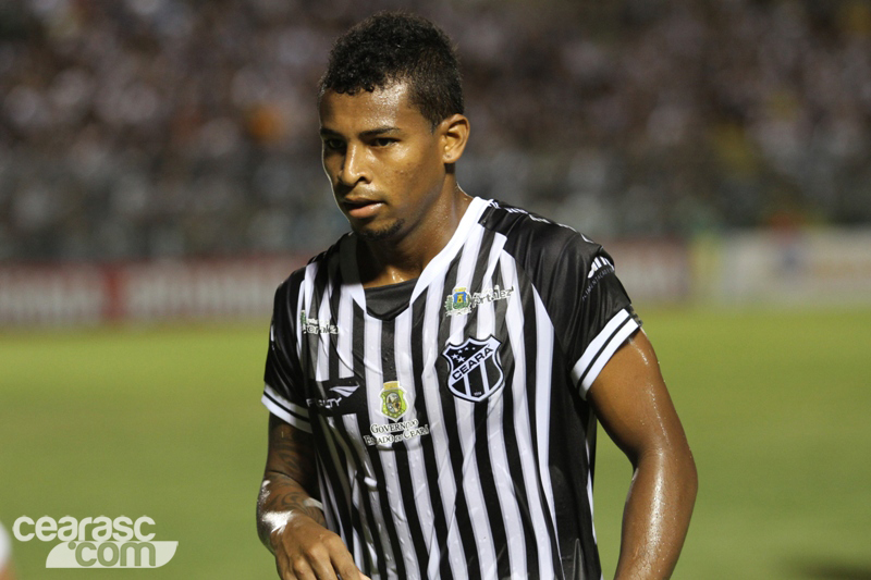 [10-08] Ceará 2 x 0 Grêmio Barueri - 22