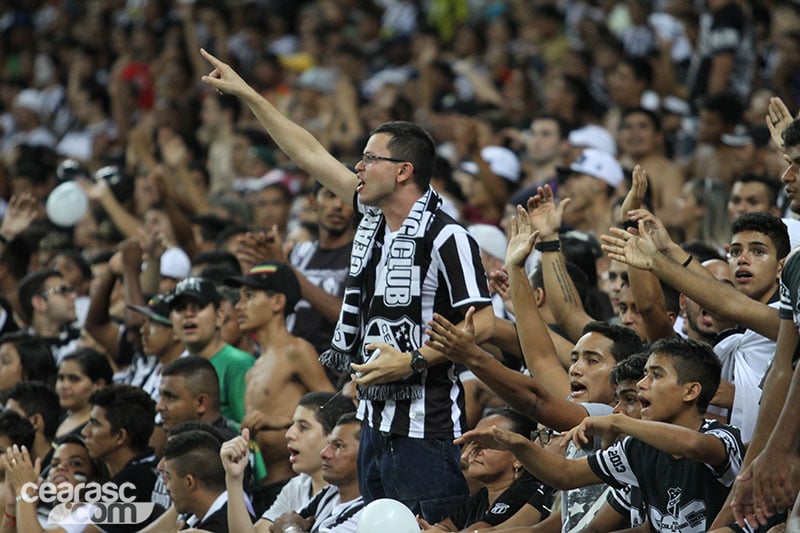 [29-04] Ceará 2 x 1 Bahia - Torcida - 23