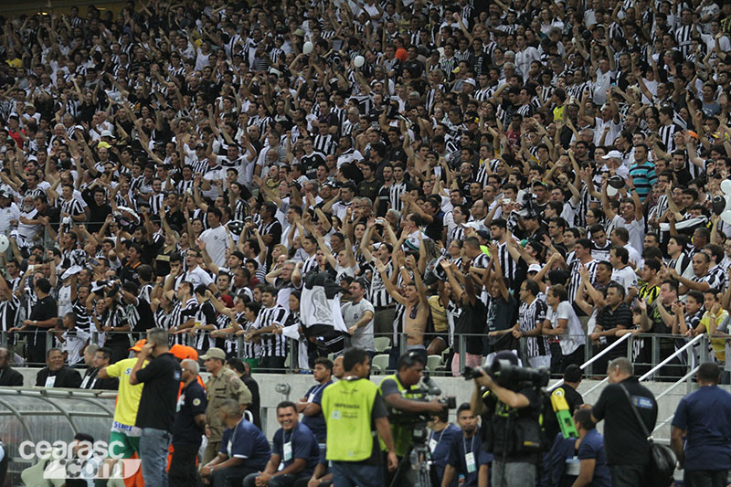 [29-04] Ceará 2 x 1 Bahia - Torcida - 28