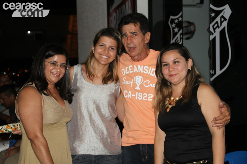 [21-12] Ceará promoveu confraternização para funcionários - 02 - 15