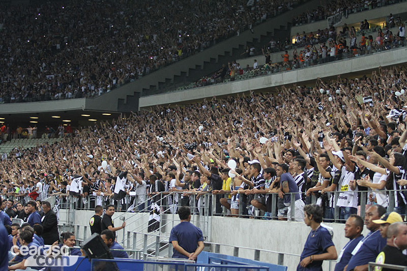 [29-04] Ceará 2 x 1 Bahia - Torcida - 48