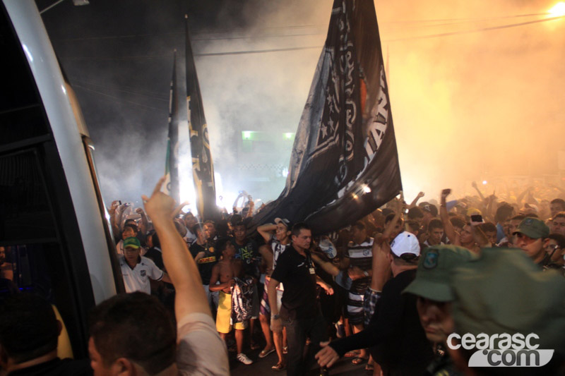 [28-02] Ceará 5 x 1 Vitória - Torcida - 9
