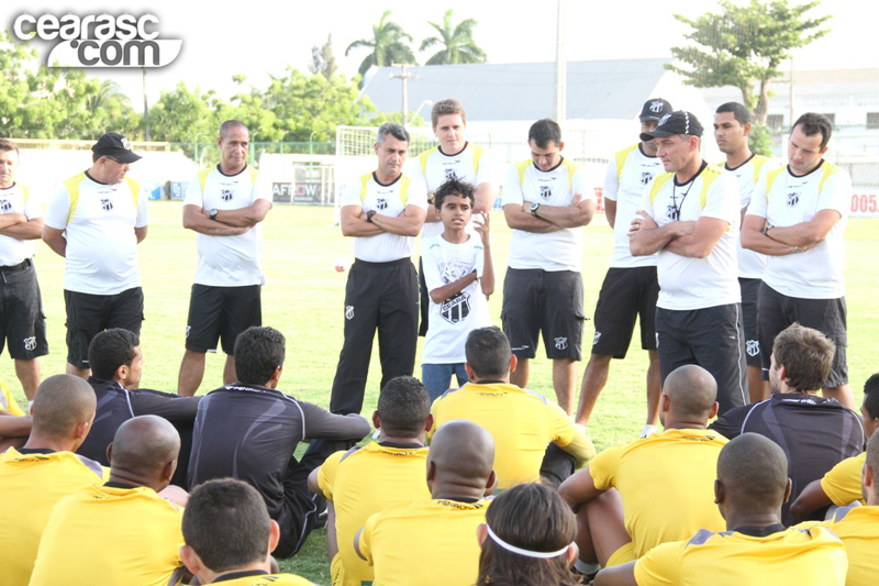 [28-09] Jovem treinador Wesley faz visita ao grupo - 8
