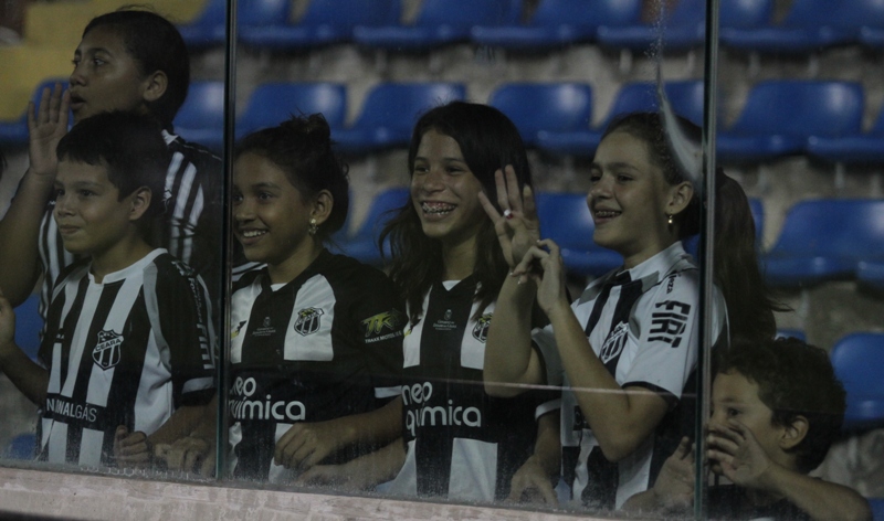 [10-08] Ceará 2 x 0 Grêmio Barueri - TORCIDA - 10