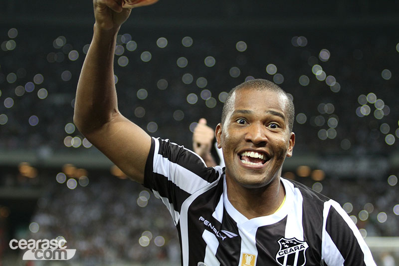 [29-04] Ceará 2 x 1 Bahia - Final da Copa do Nordeste - 39