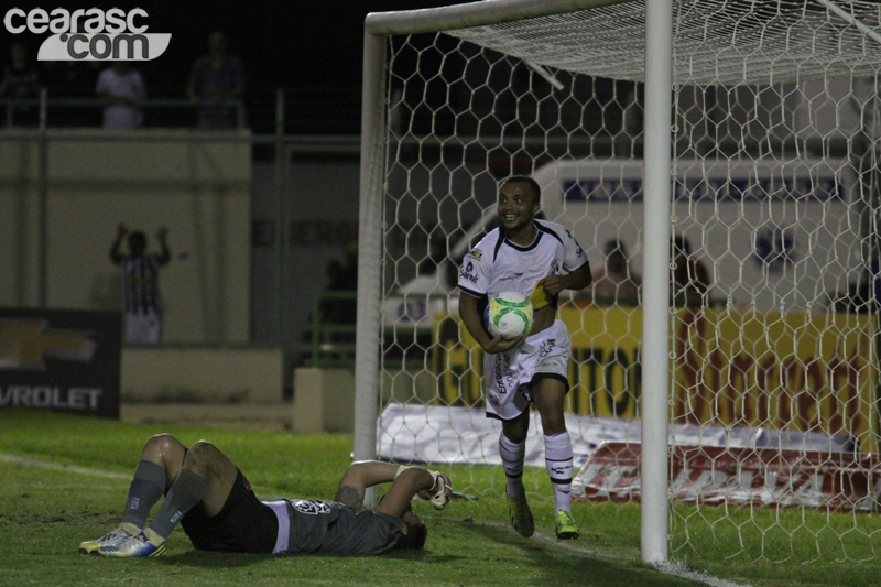 [27-05] Ceará 4 x 0 Vila Nova - 23