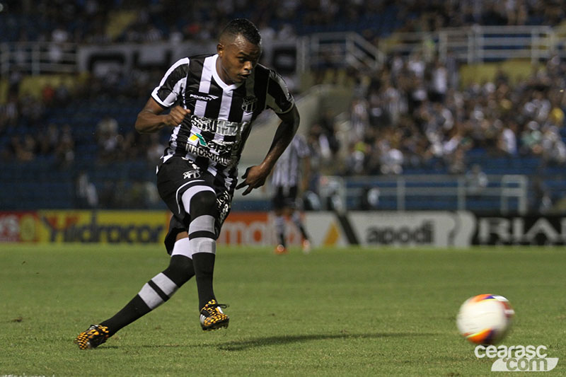 [18-04] Ceará 3 x 0 Guarani (J) - 36